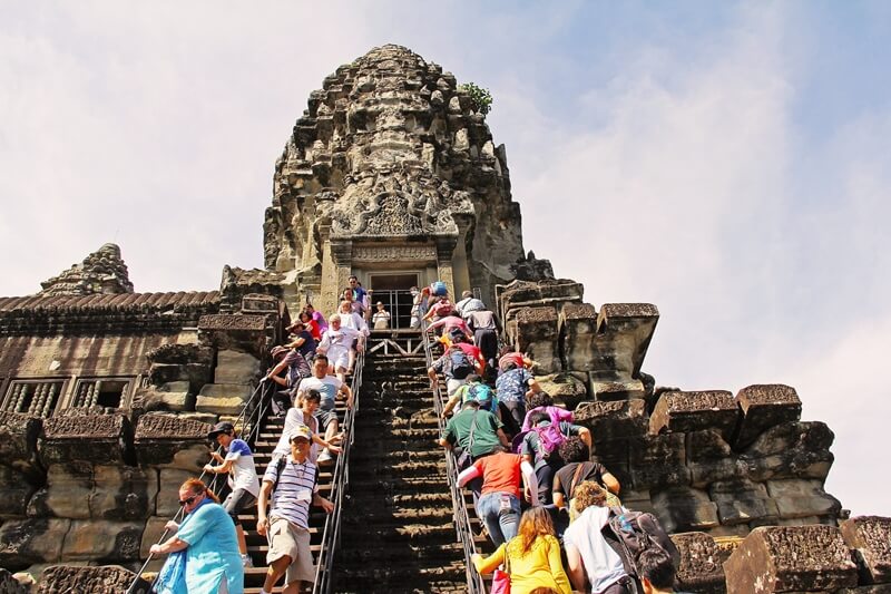 angkor-wat-temple-cambodia-800