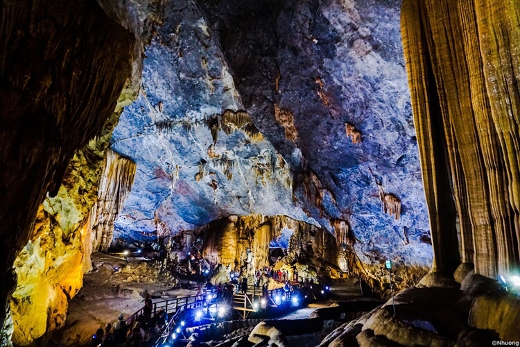 Paradise-Cave-in-Phong-Nha