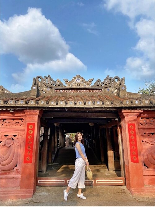 covered temple bridge