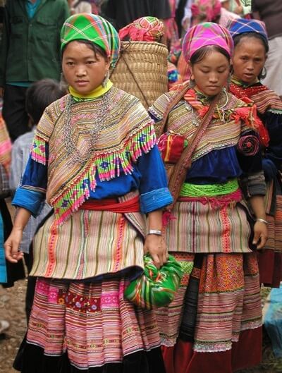 hmong costumes